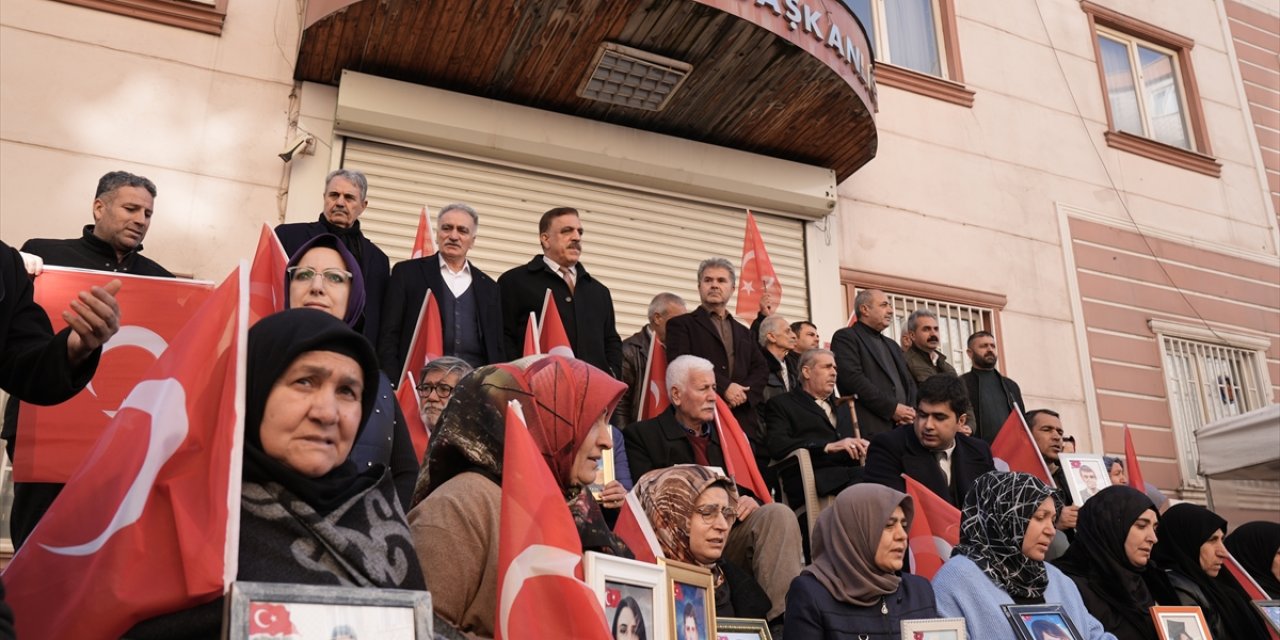 Diyarbakır anneleri evlat nöbetini kararlılıkla sürdürüyor