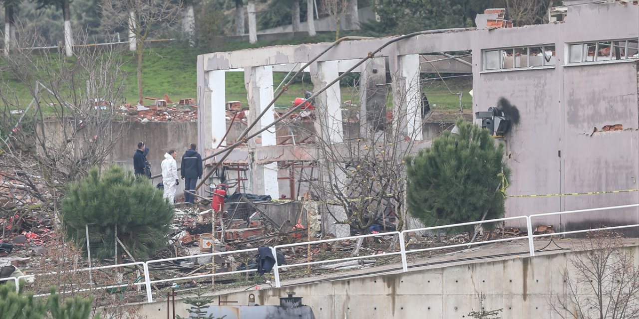 Balıkesir’de patlamanın olduğu mühimmat fabrikasında incelemeler devam ediyor