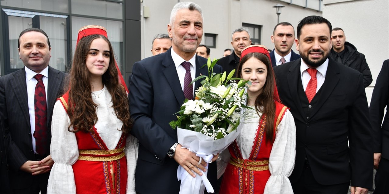 Bakan Bolat, Kuzey Makedonya'da Sante Plus Hastanesi'nin şubesinin açılışına katıldı