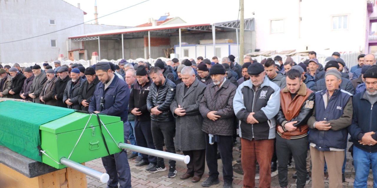 GÜNCELLEME - Afyonkarahisar'da kamyonetin çarptığı yaya öldü