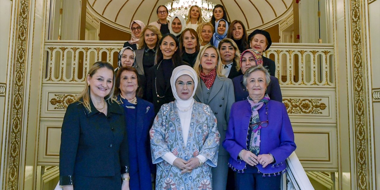 Emine Erdoğan, TOGEM-DER Yönetim Kurulu üyeleriyle bir araya geldi