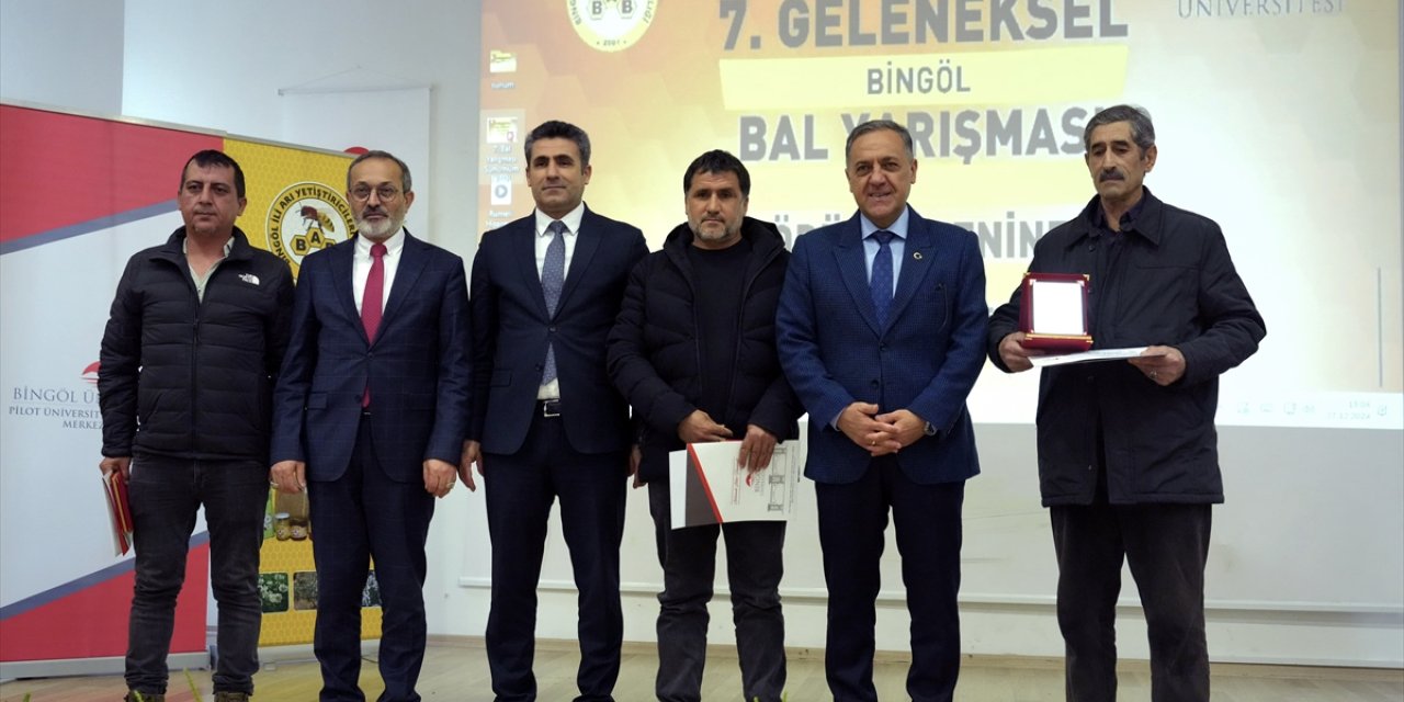 Bingöl'de "7. Geleneksel Bal Yarışması Ödül Töreni" düzenlendi