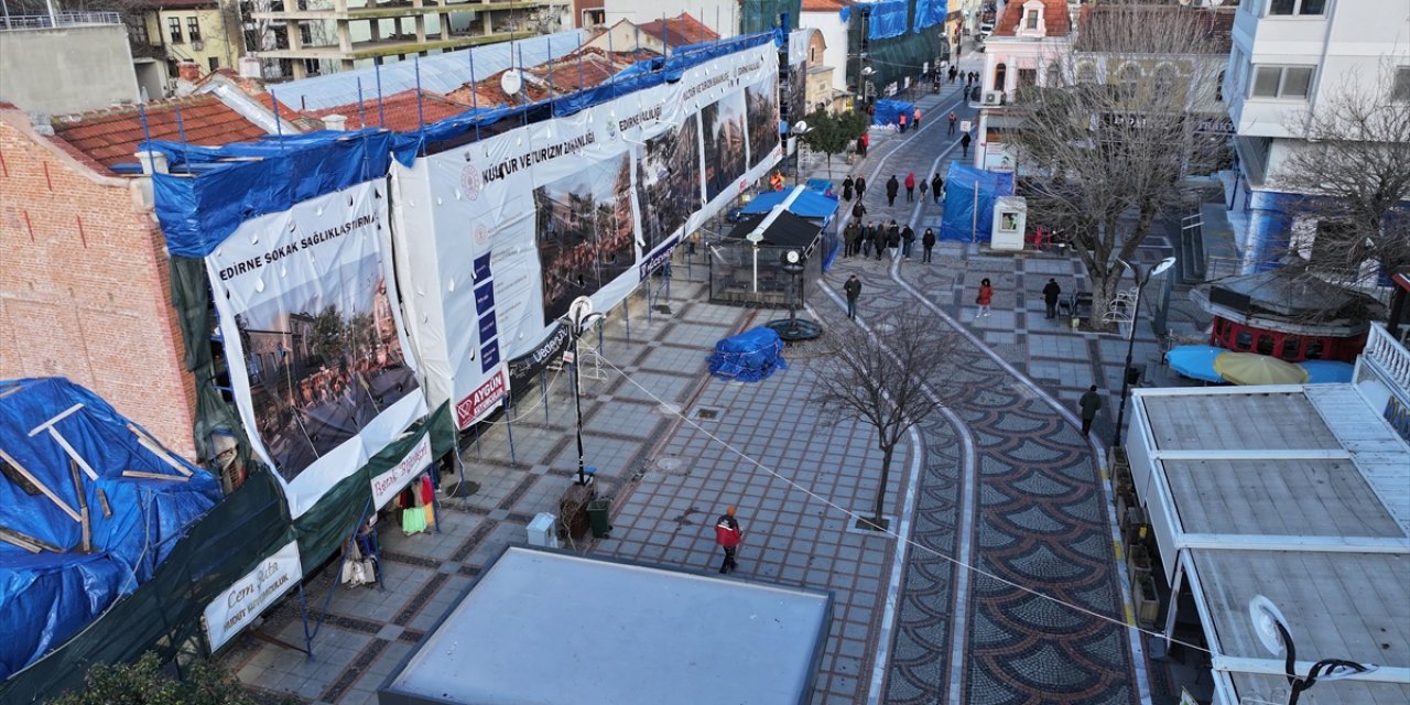 Edirne merkezindeki sokak sağlıklaştırma projesi sürüyor