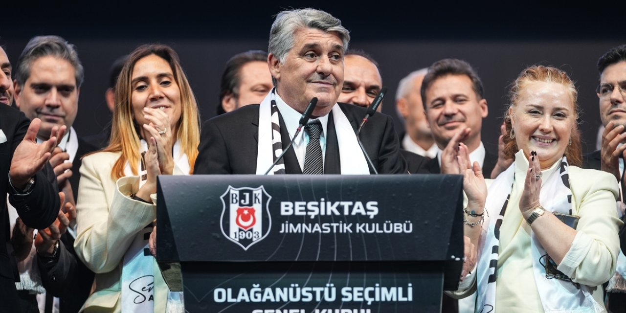 Beşiktaş Kulübünün yeni başkan Serdal Adalı, kongre üyelerine teşekkür etti: