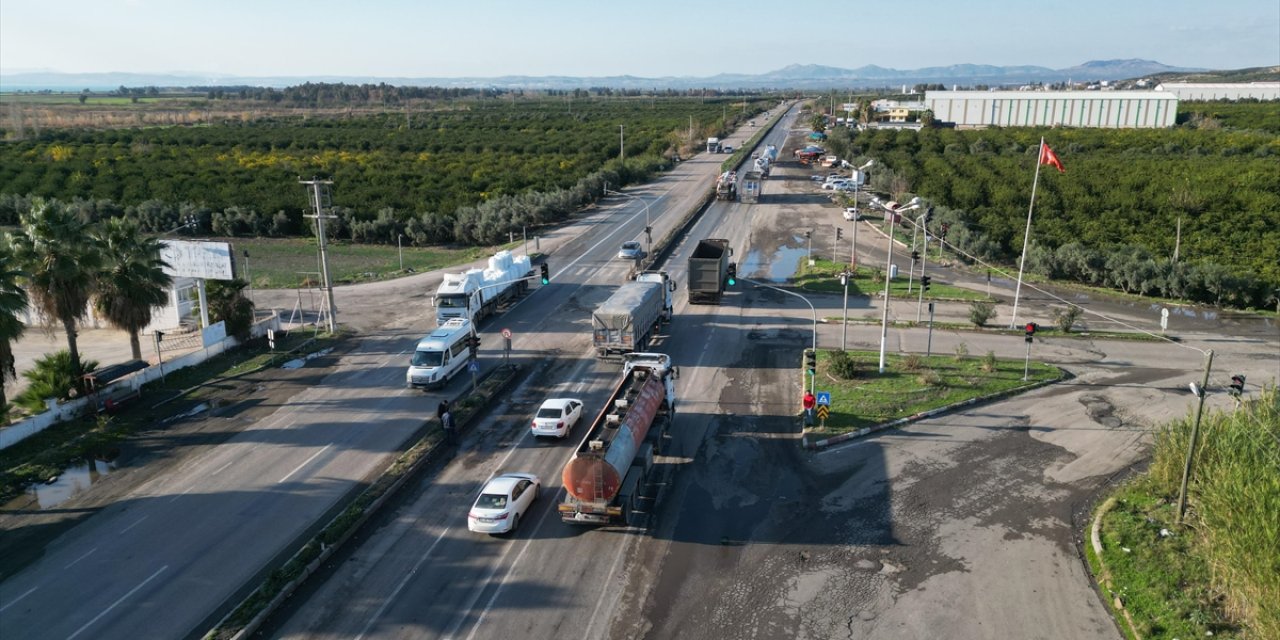 Hatay ve Adana'da polis ekiplerince uygulama yapıldı