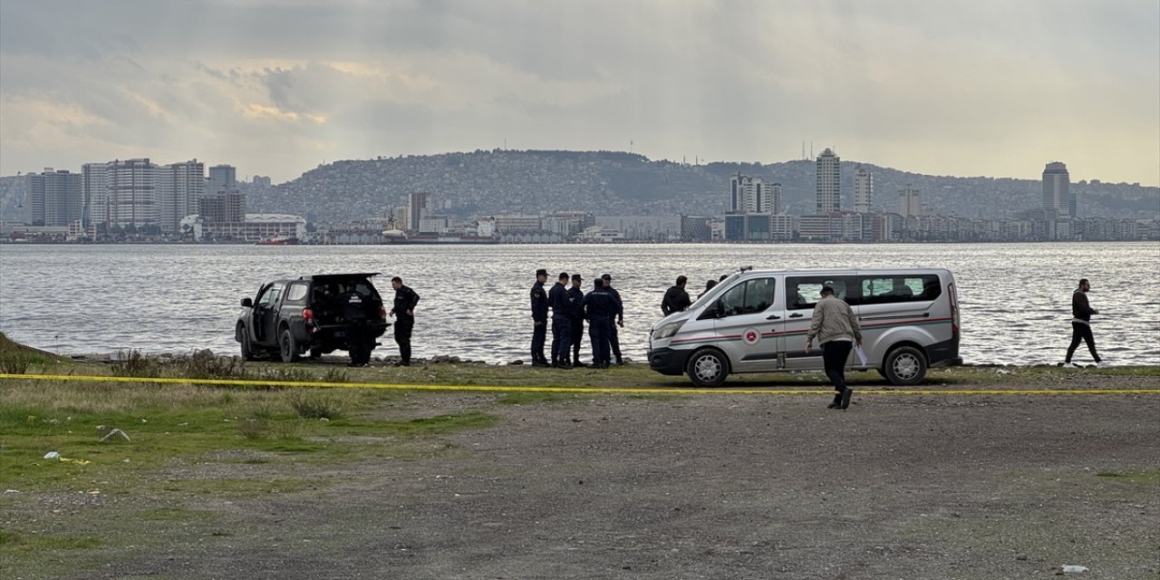 İzmir'de denizde kadın cesedi bulundu