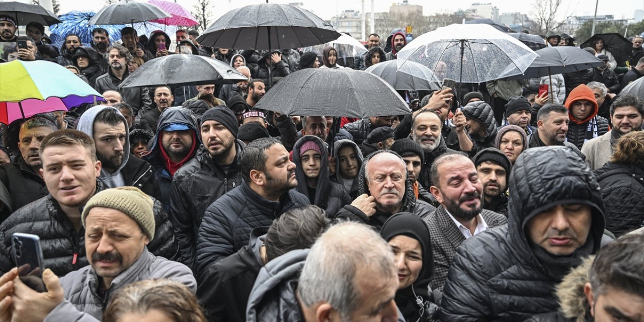 Usta sanatçı Ferdi Tayfur için AKM'de tören düzenlendi