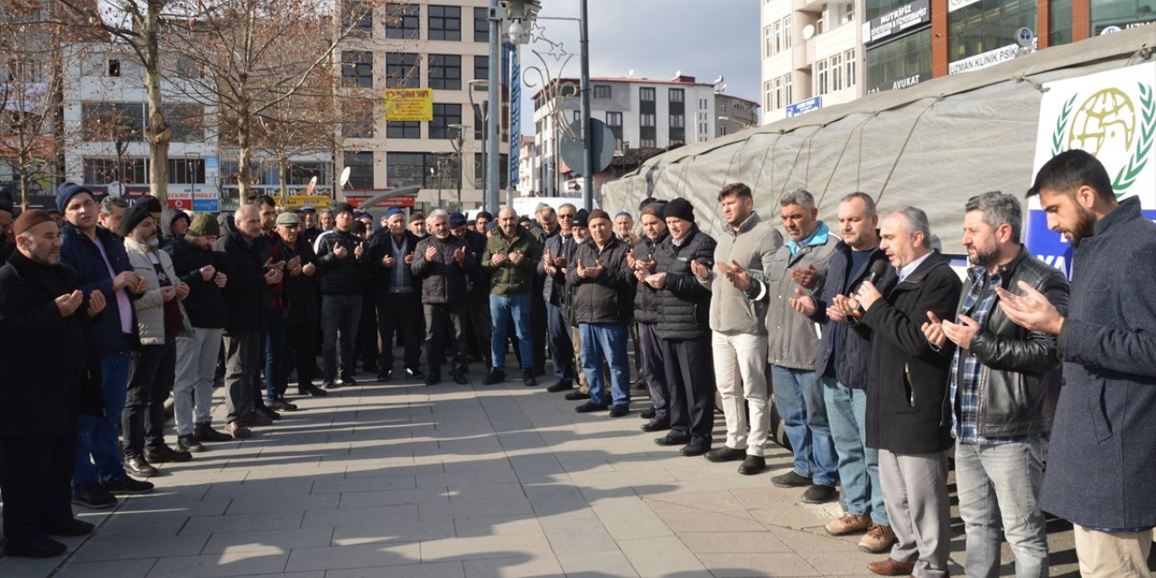 Samsun'dan Suriye'ye 600 çuval un gönderildi