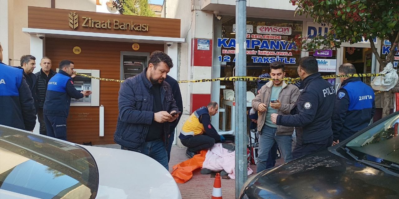 Kocaeli'de ATM'den para çekerken silahlı saldırıya uğrayan kişi öldü