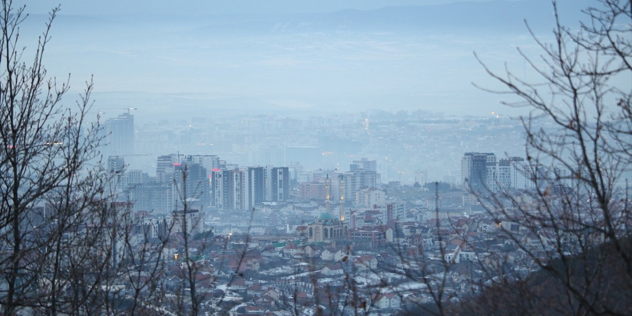 Kosova'nın başkenti Priştine'de hava kirliliği "sağlıksız" seviyesinde