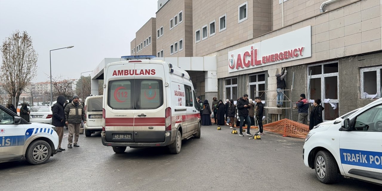 Kırşehir'de işçi servisinin karıştığı zincirleme kazada ölenlerin sayısı 4'e yükseldi