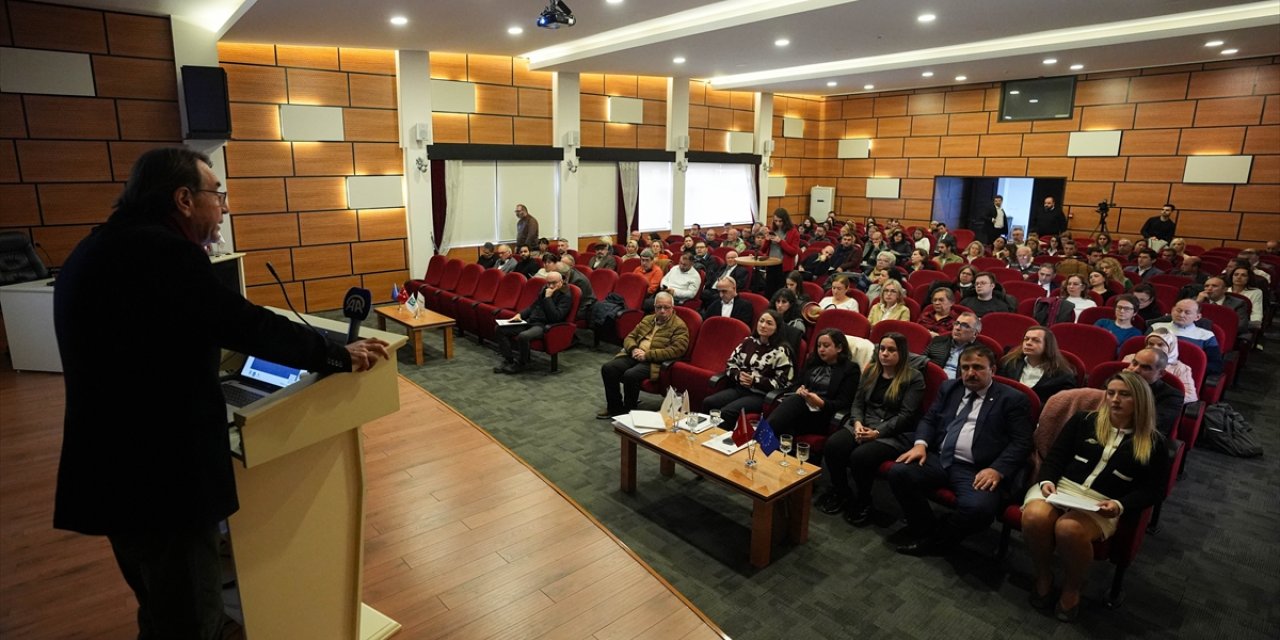 İklim değişikliğinin zeytinciliğe etkisi ve çözüm arayışları İzmir'deki çalıştayda ele alındı