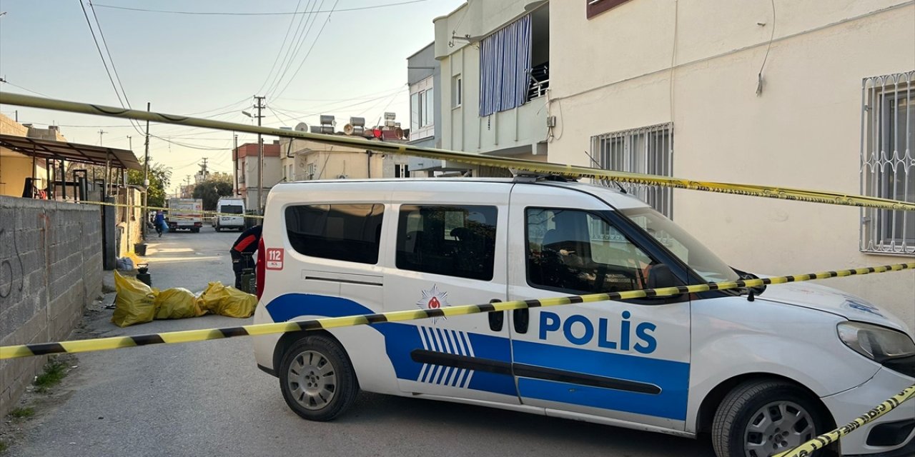 Mersin'de zehirlenme şüphesiyle hastaneye kaldırılan 2 çocuk hayatını kaybetti