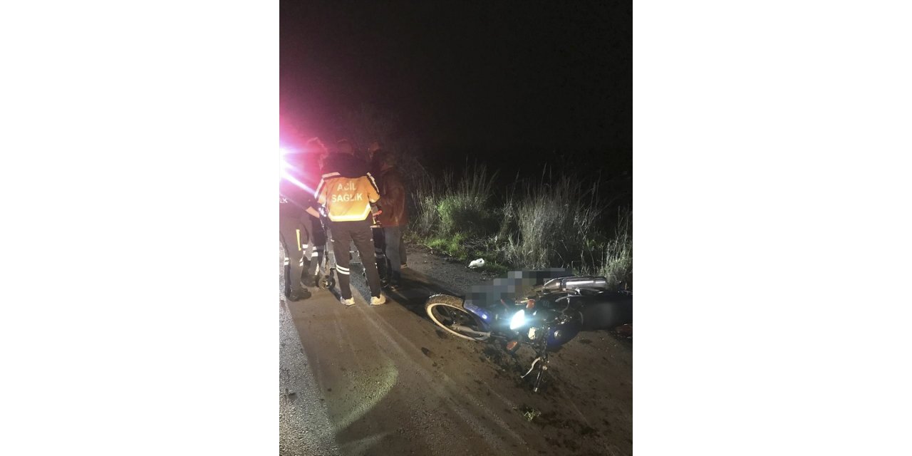 İzmir'de bariyere çarpan motosikletteki kardeş öldü, ağabey yaralandı