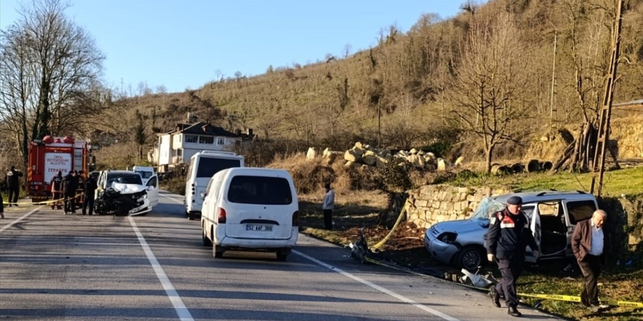 Ordu'da trafik kazasında 2 kişi öldü, 5 kişi yaralandı