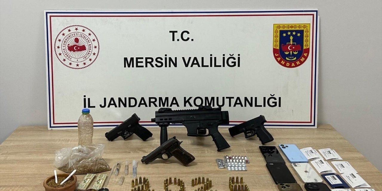 Mersin'de suç örgütü operasyonunda yakalanan 3 zanlı tutuklandı