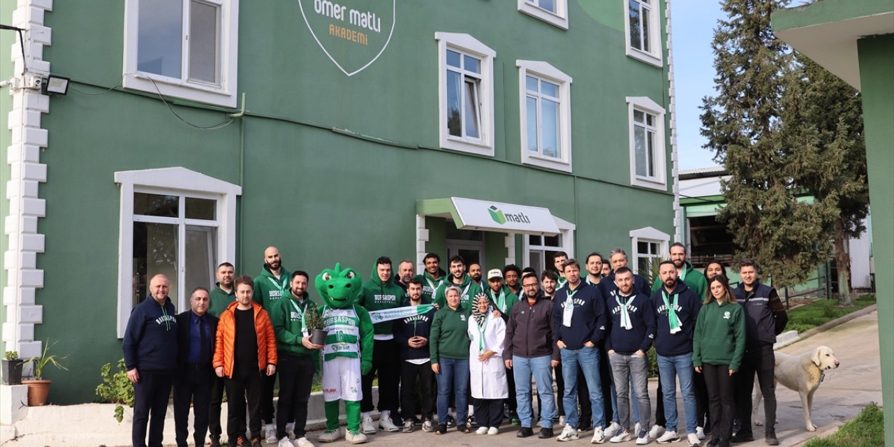 Bursaspor Yörsan oyuncuları ve idari kadrosu, Matlı Grup'u ziyaret etti