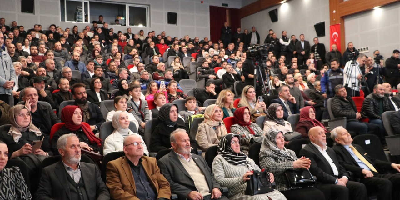 Eski Çalışma ve Sosyal Güvenlik Bakanı Necati Çelik, Kocaeli'de anıldı