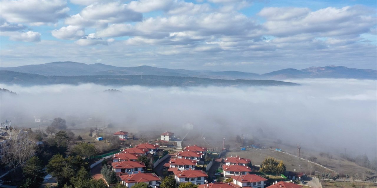 Kastamonu'da etkili olan sis dronla görüntülendi