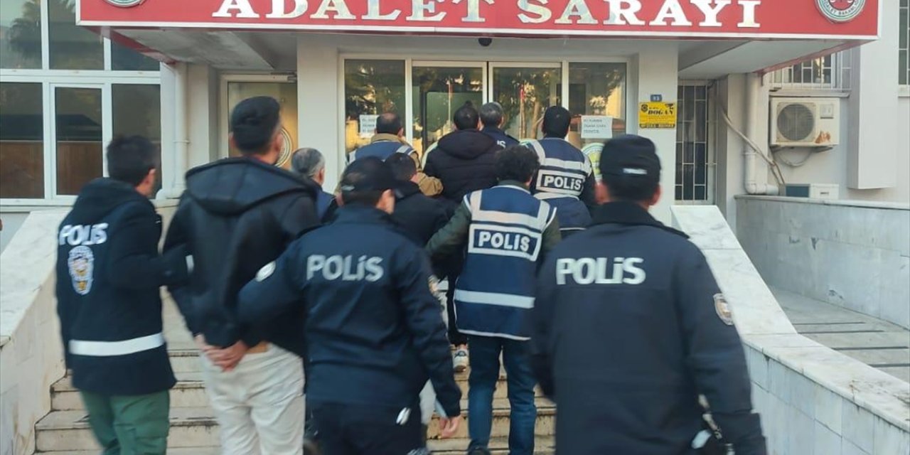 Muğla'da "yağma ve gasp" iddiasıyla yakalanan 4 zanlı tutuklandı