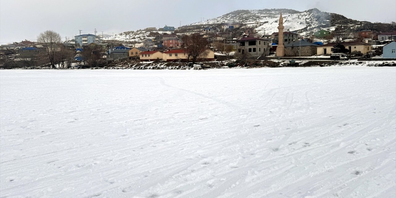 Ardahan'ın Göle ilçesinde gece en düşük hava sıcaklığı sıfırın altında 24,8 derece ölçüldü