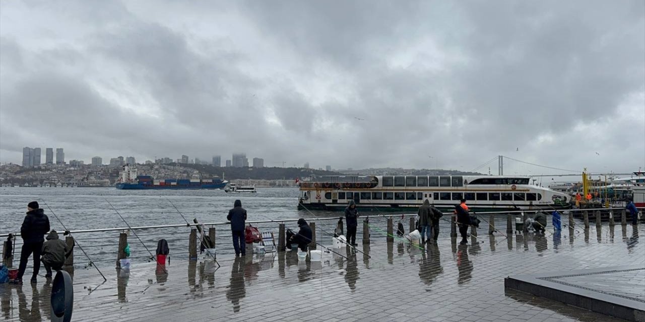 İstanbul'da sağanak aralıklarla etkili oluyor