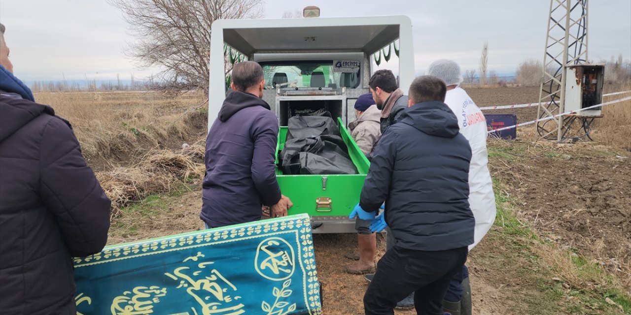 Amasya'da elektrik trafosu yanında erkek cesedi bulundu