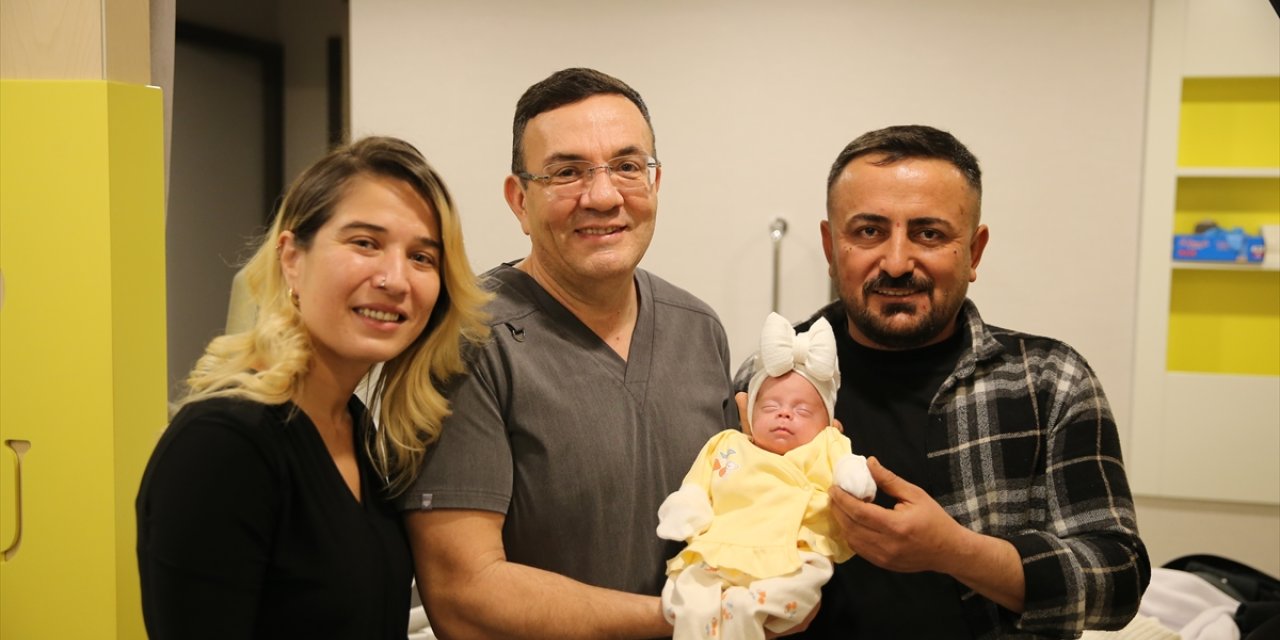 Antalya'da 570 gram doğan "Asena Hatice" bebek, 94 gün sonra evine kavuştu