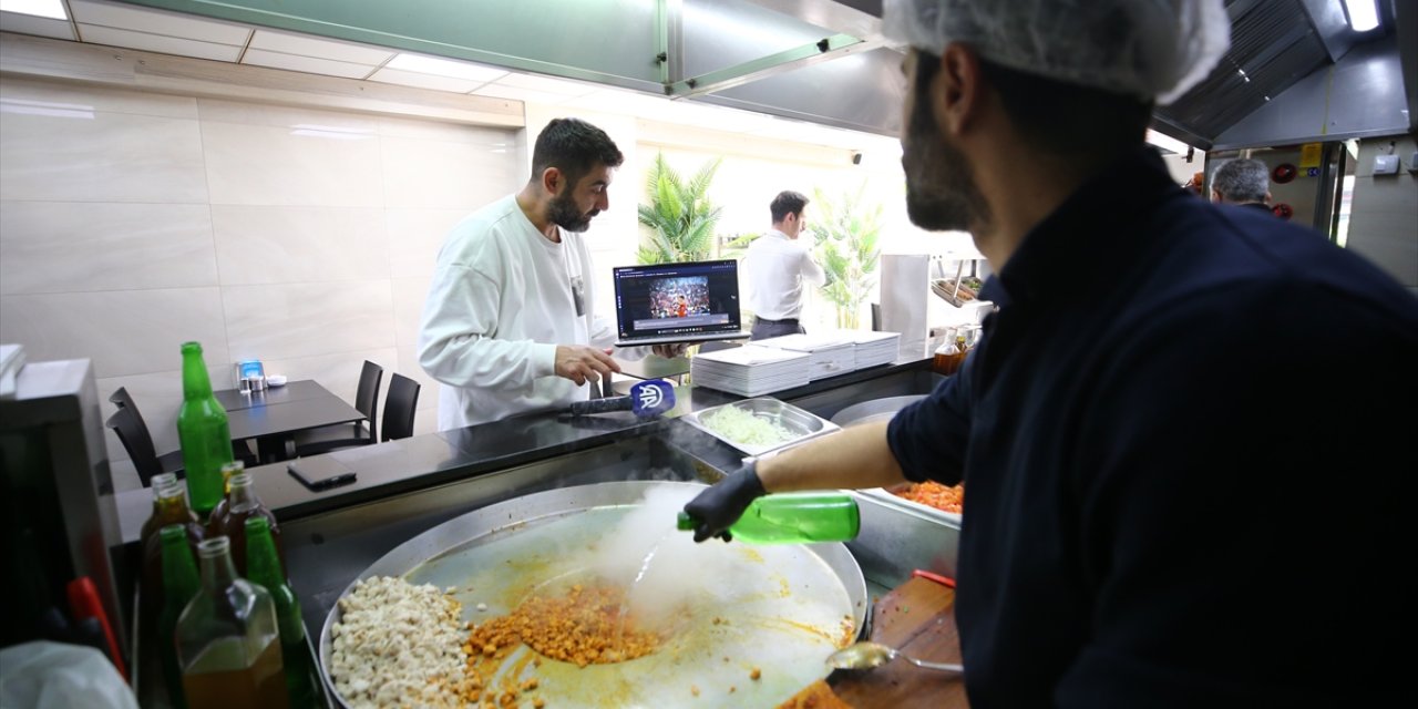 Mersinli tantuniciler, AA'nın "Yılın Kareleri" oylamasına katıldı