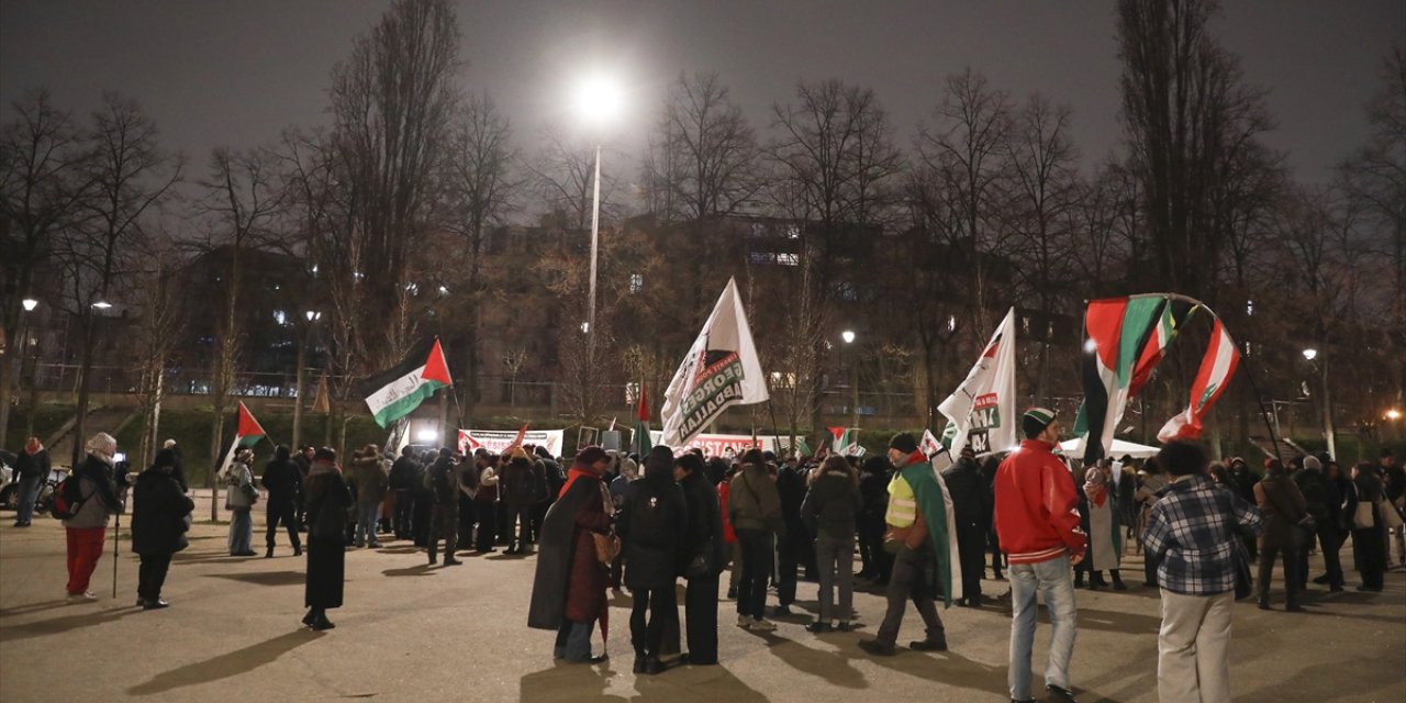 Fransa'da, Paris ve Maccabi Tel-Aviv basketbol takımlarının karşılaşması protesto edildi