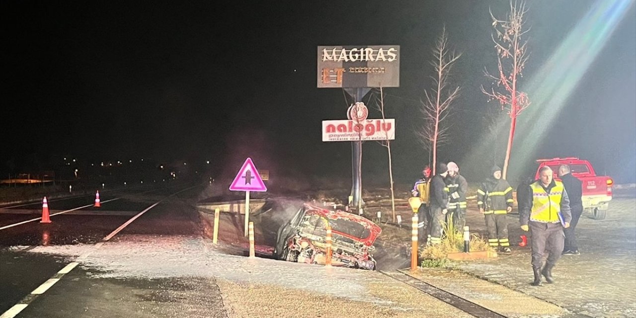 Tekirdağ'da devrilen otomobilin sürücüsü öldü