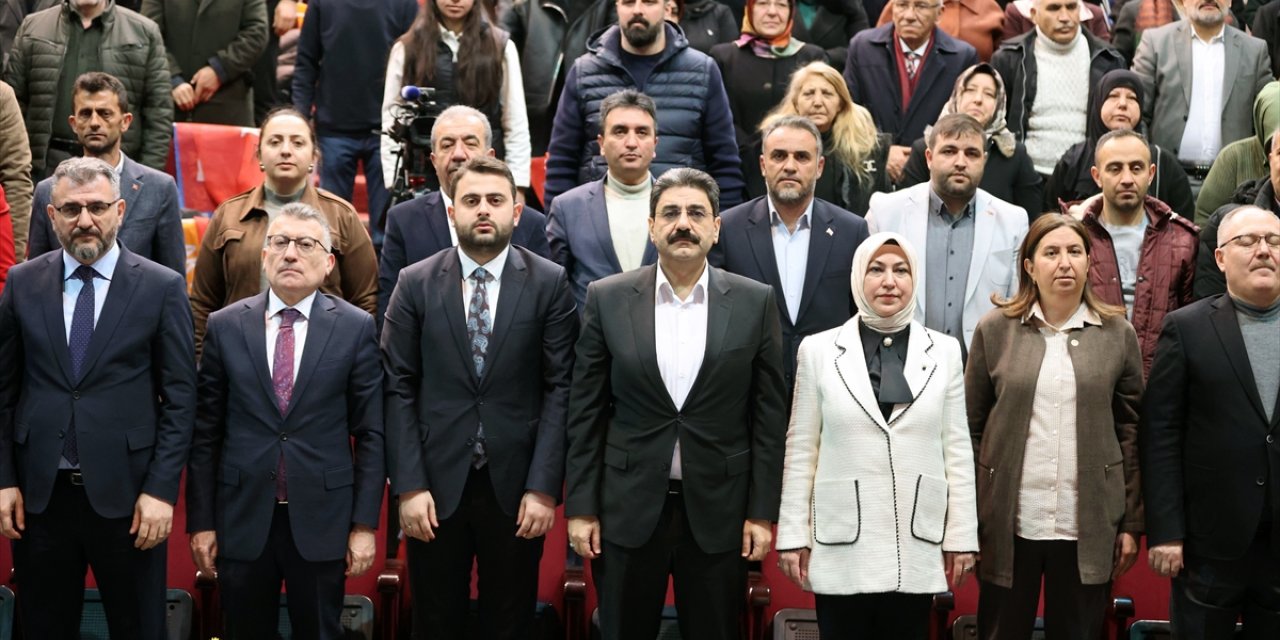 AK Parti TBMM Grup Başkanı Güler, partisinin Sivas Gençlik Kolları Kongresi'nde konuştu: