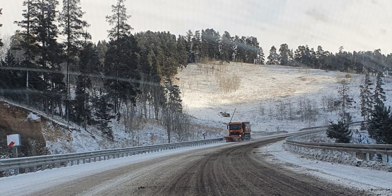 Erzurum, Ardahan, Iğdır ve Ağrı'da kar yağışı yerini soğuk havaya bıraktı