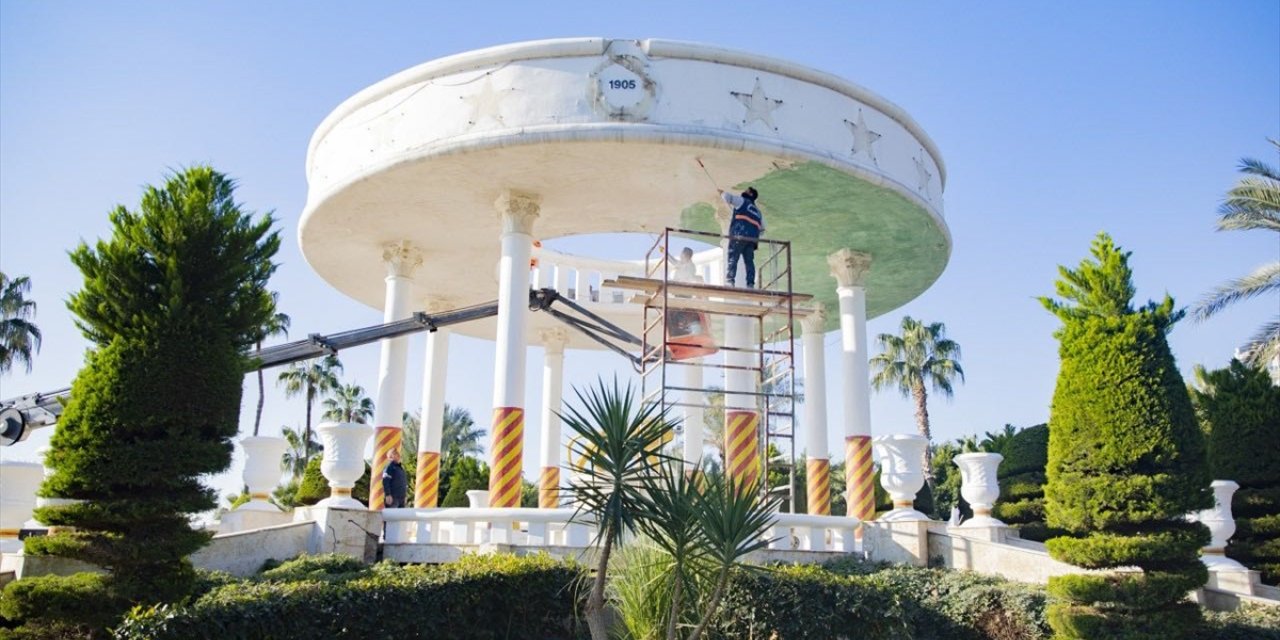 Mersin sahilindeki taraftar meydanları yenileniyor