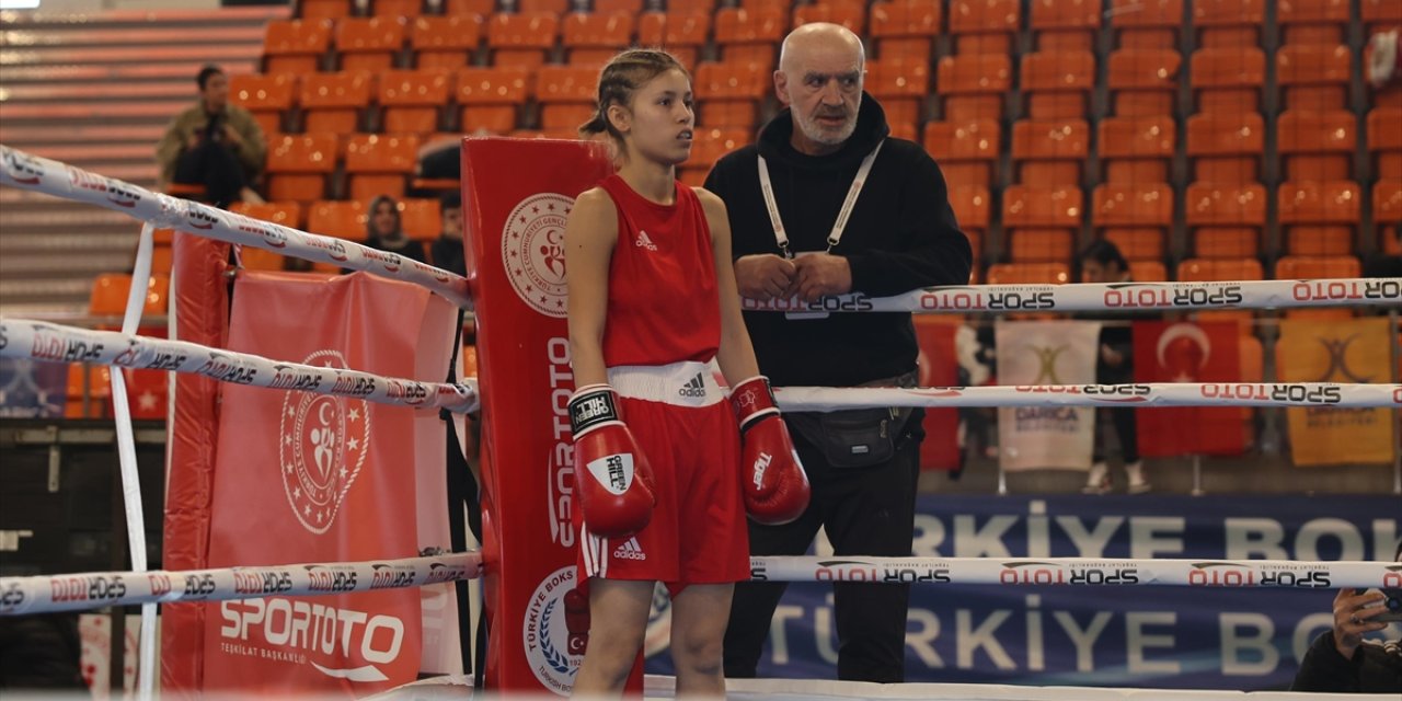 Büyük Kadınlar Türkiye Boks Şampiyonası, Kocaeli'de başladı