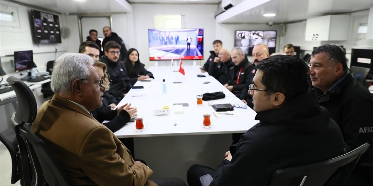 GÜNCELLEME - Türk Devletleri Teşkilatı, Kartalkaya'daki yangının ardından milli yas nedeniyle bayraklarını yarıya indirdi