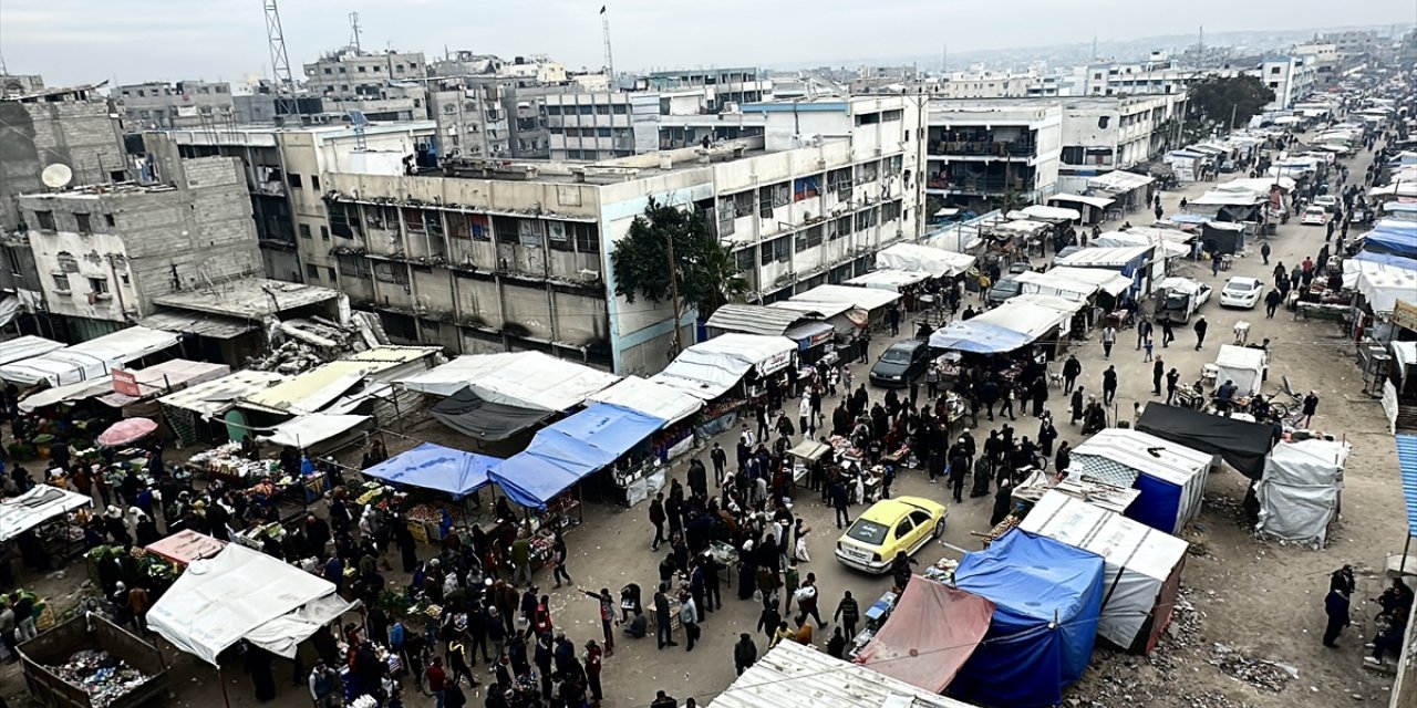 Gazze'deki pazarlar, yüksek fiyatlara ve zayıf alım gücüne rağmen hareketlenmeye başladı