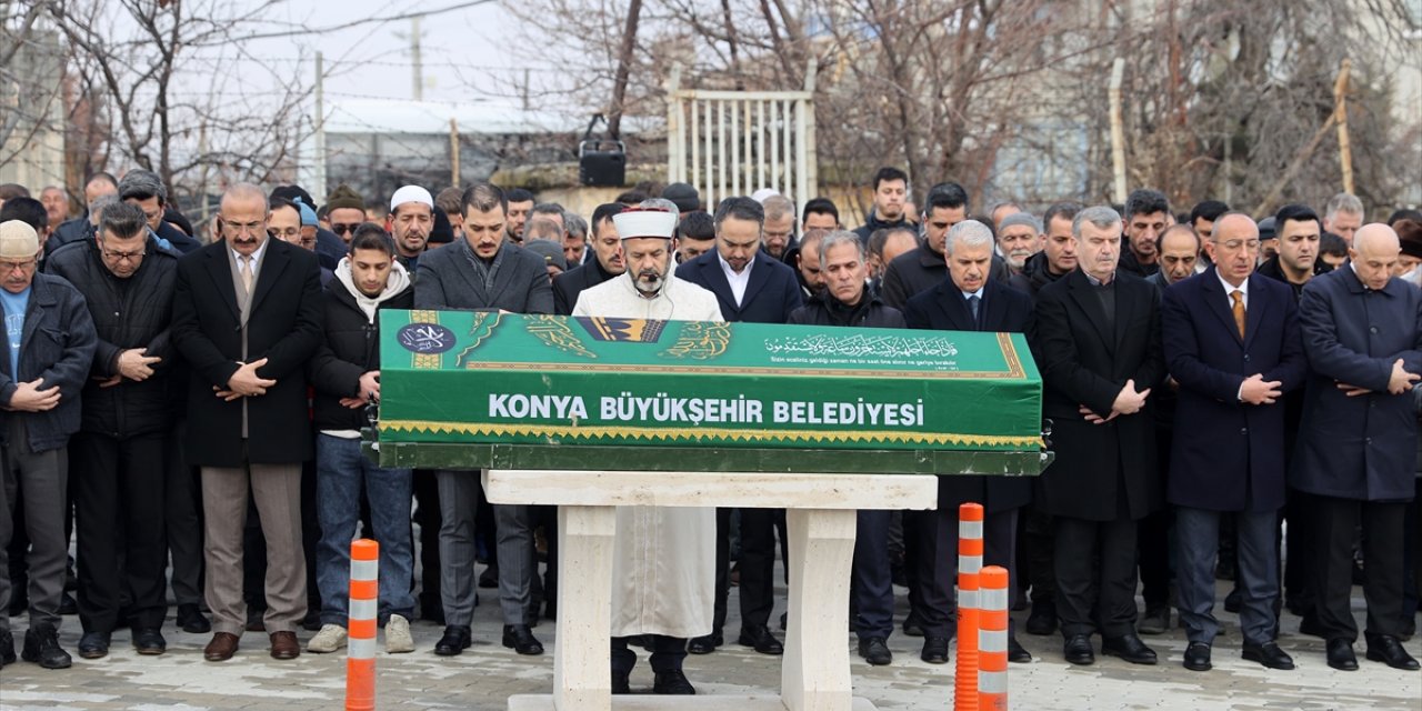 Kartalkaya'da otel yangınında hayatını kaybeden genç kız Konya'da son yolculuğuna uğurlandı