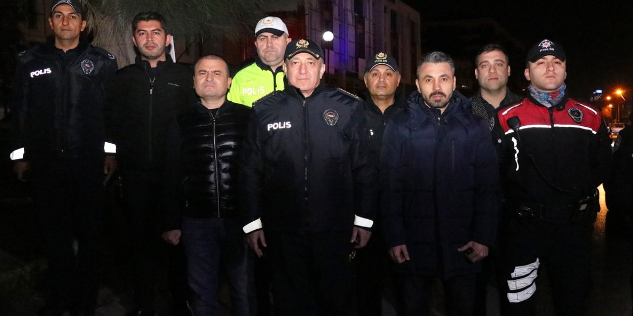 İzmir polisinden eş zamanlı "asayiş ve dar alan uygulaması"