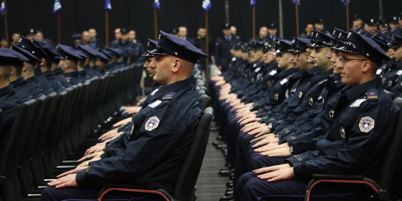 Kosova'da eğitimini tamamlayan 462 polis adayı mezun oldu