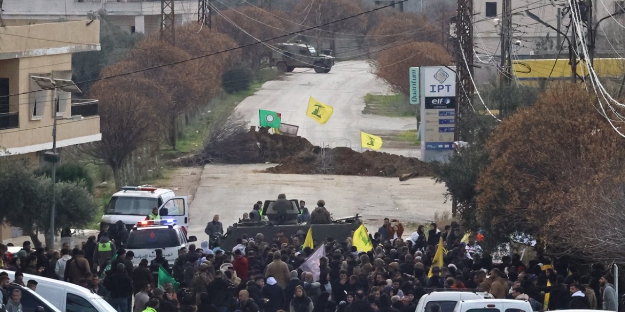 GÜNCELLEME - İsrail'in işgal ettiği bölgeye girmek isteyenlere saldırılarında 3 Lübnanlı öldü, 44 kişi yaralandı