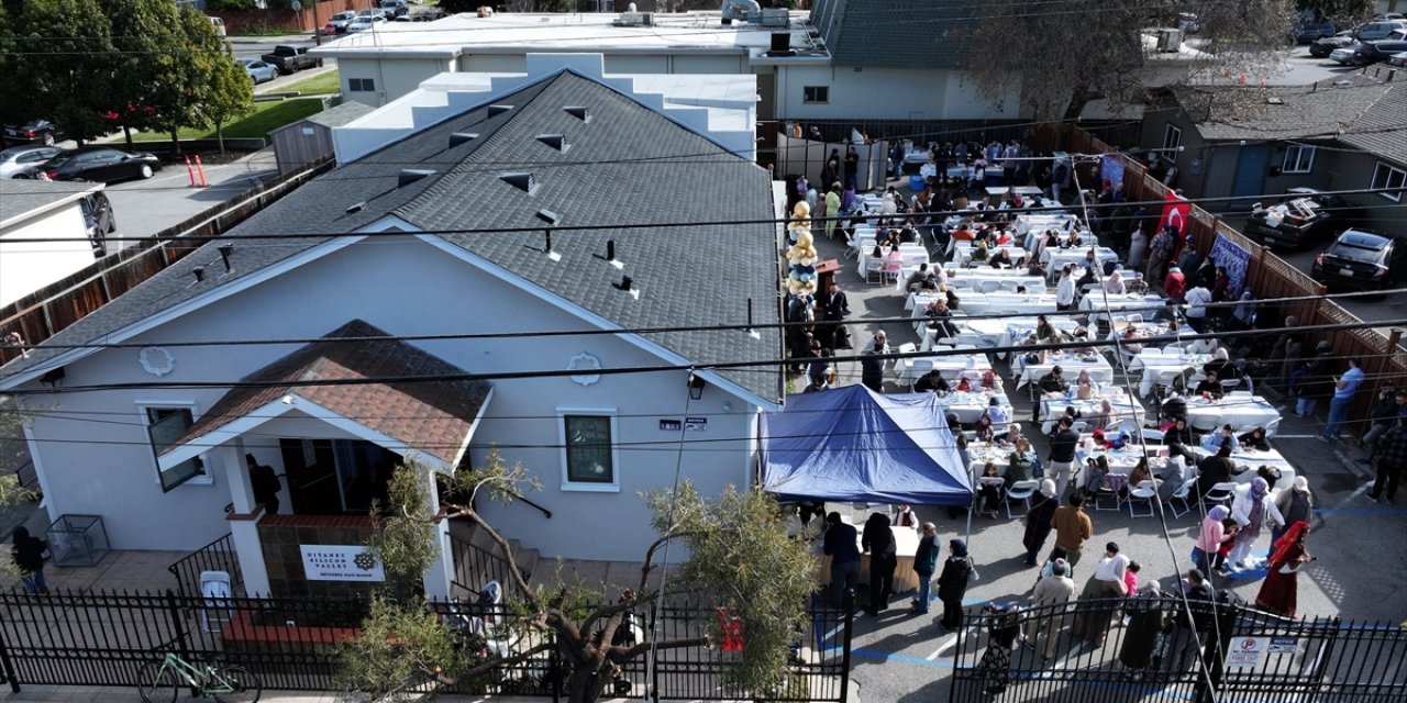 ABD'nin California eyaletinde "Diyanet Ertuğrul Gazi Camisi" ibadete açıldı