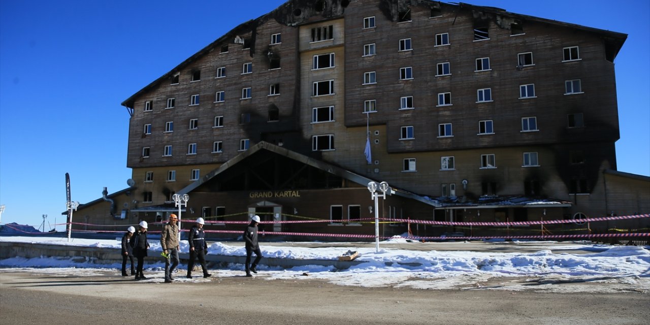 Çevre, Şehircilik ve İklim Değişikliği Bakanlığı ekibi, Grand Kartal Otel'de inceleme yaptı