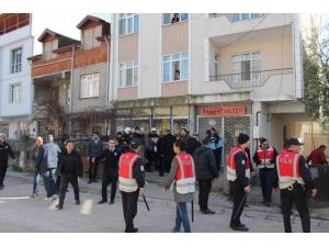 Kocaeli'de halkevinin kapatılması protestosuna gözaltı