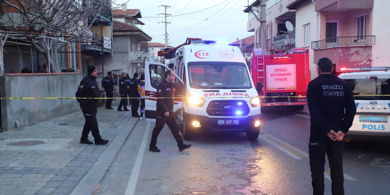 Denizli'de evde çıkan yangında anne öldü, 3 çocuğu yaralandı