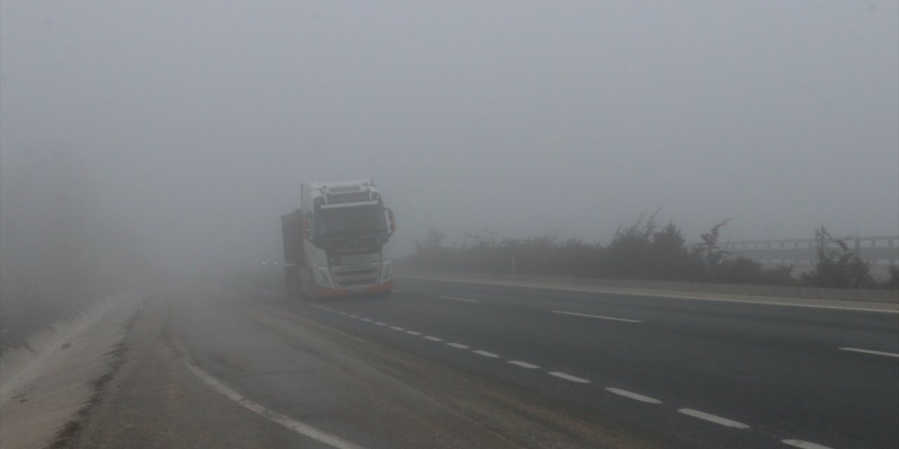 Kastamonu'da sis etkili oluyor