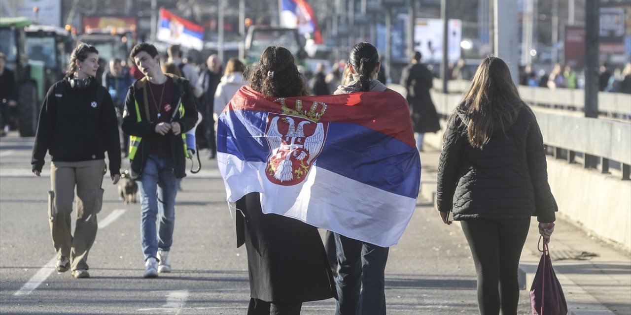 Sırbistan'ın başkenti Belgrad'da öğrencilerin 24 saatlik hükümeti protesto eylemi sona erdi
