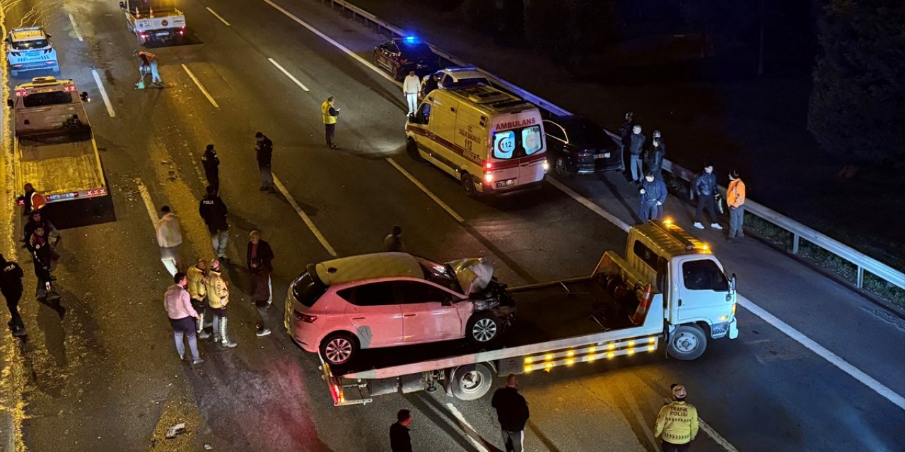 Ümraniye'de trafik kazası 2 yaralı