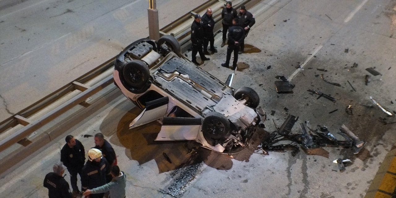 Tokat'ta alt geçide düşen otomobilin sürücüsü yaralandı
