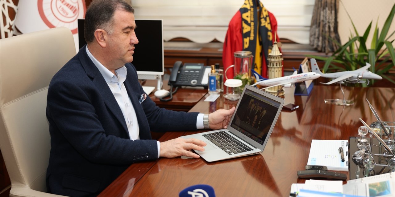 Bayburt Valisi Eldivan, AA'nın "Yılın Kareleri" oylamasına katıldı